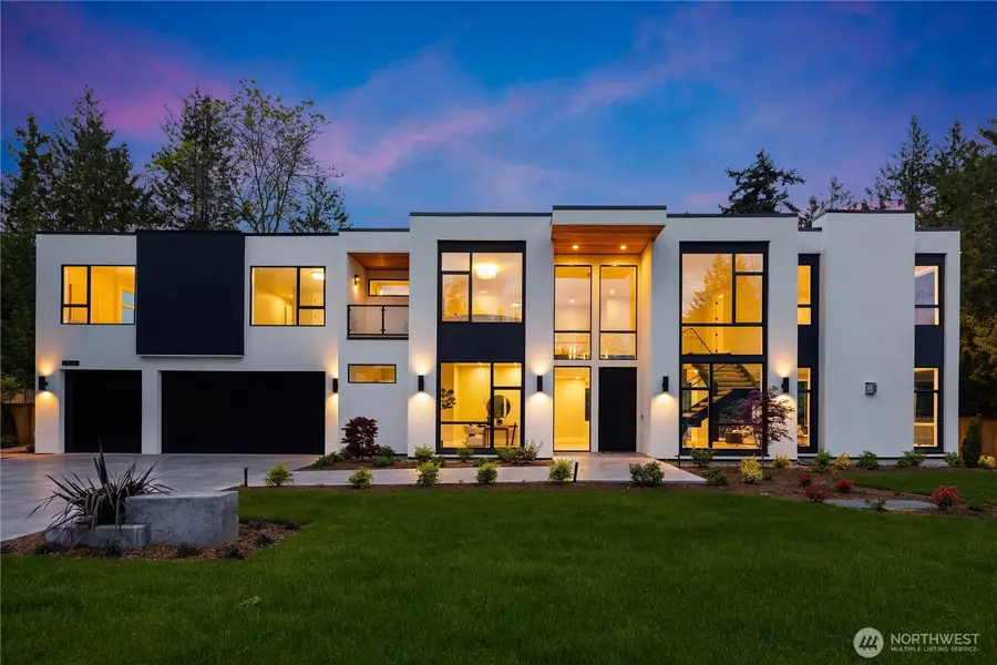 2436 82nd Avenue Ne, Medina, WA 98039 - #3