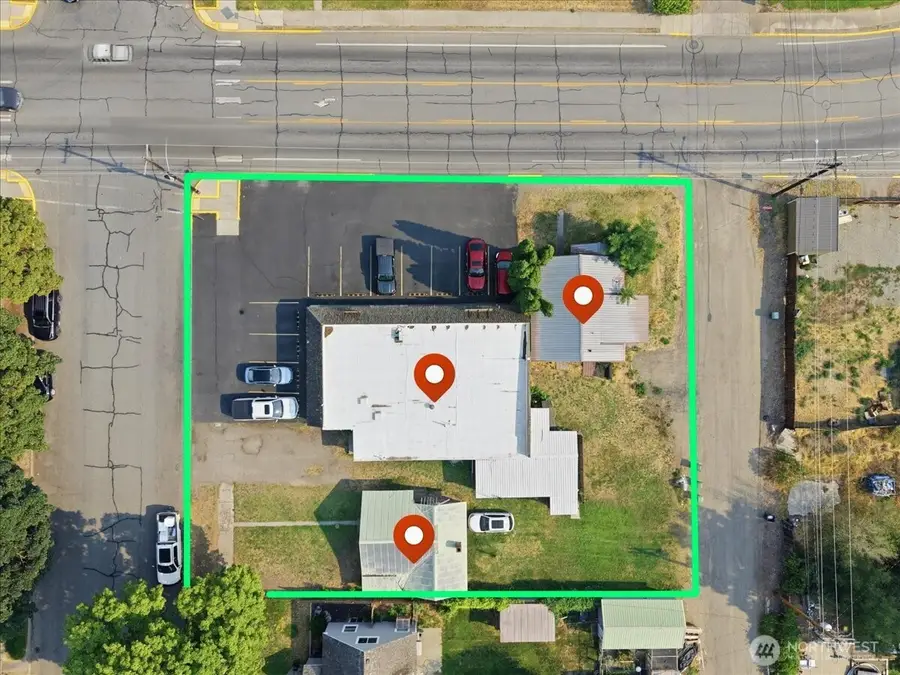 21 W 4th Avenue, Omak, WA 98841 - #2