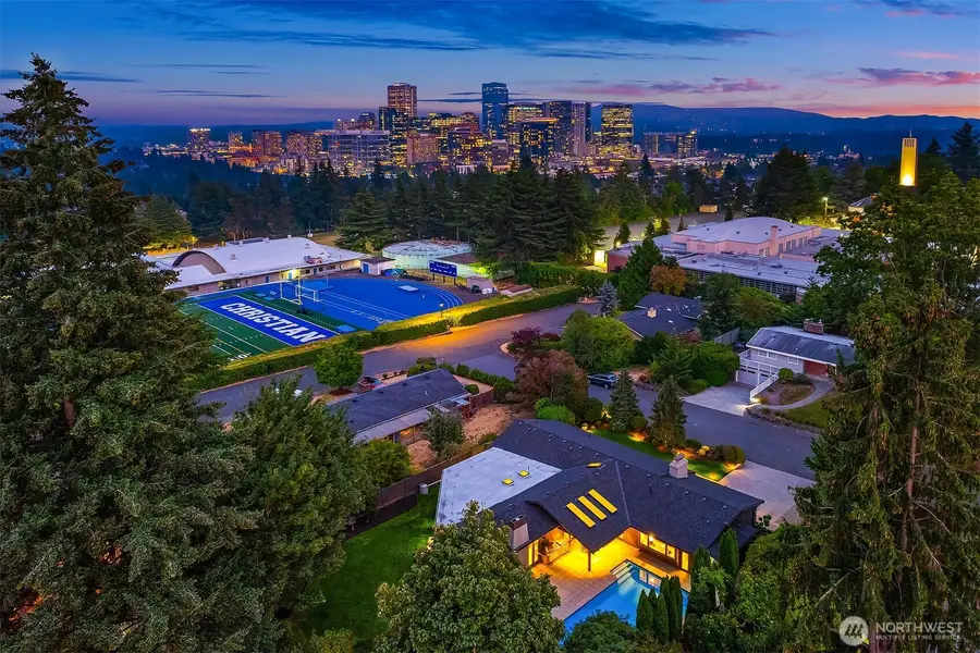 9520 NE 16th Street, Clyde Hill, WA 98004 - #3