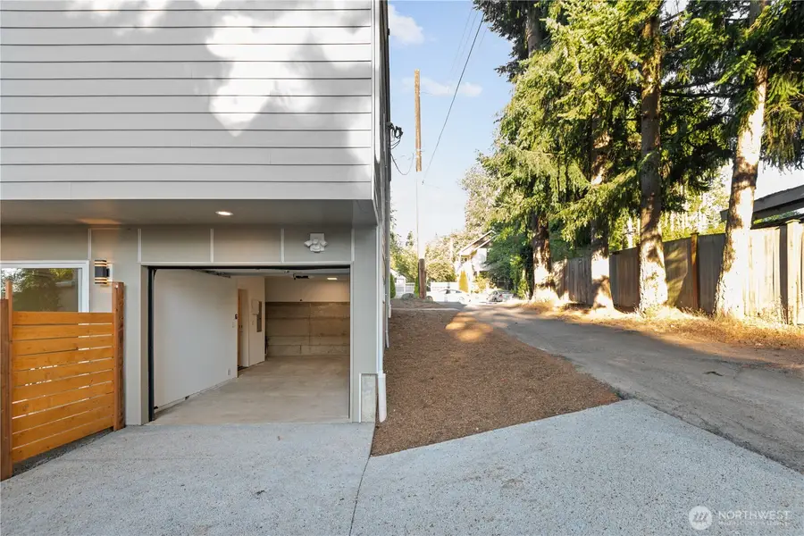 12749 37th Avenue Ne, Seattle, WA 98125 - #2