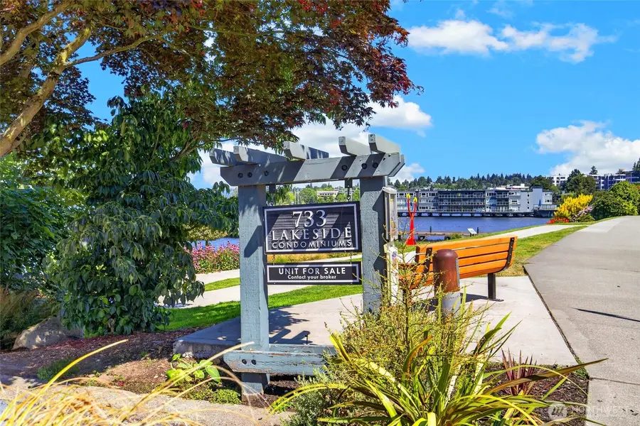 733 S Lake St #209, Kirkland, WA 98033 - #2
