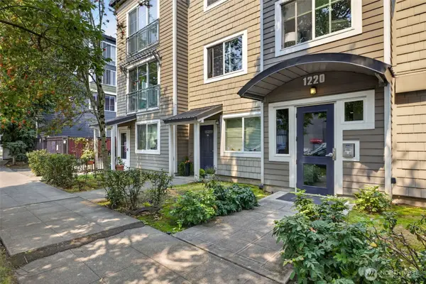 1220 E Columbia Street #202, Seattle, WA 98122