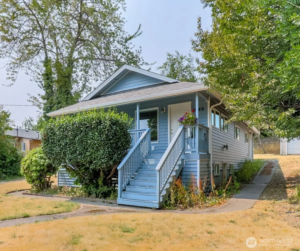 11049 18th Avenue Sw, Seattle, WA 98146 - #1