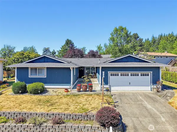 914 S 30th Place, Renton, WA 98055