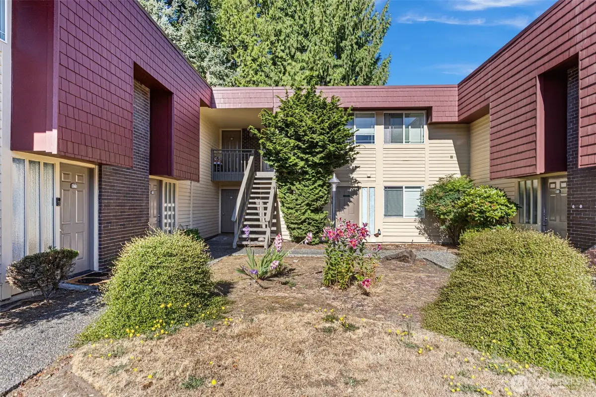 14200 SE 6th St #32, Bellevue, WA 98007 - #1