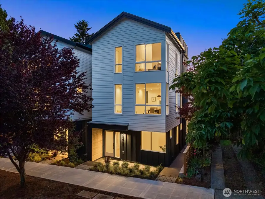 821 17th Avenue, Seattle, WA 98144 - #3