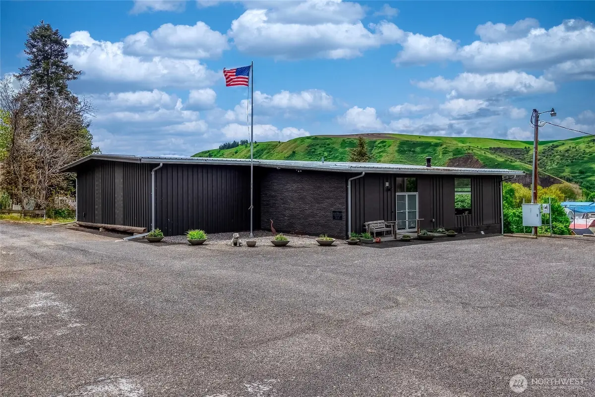 308 S 6th Street, Dayton, WA 99328 - #1