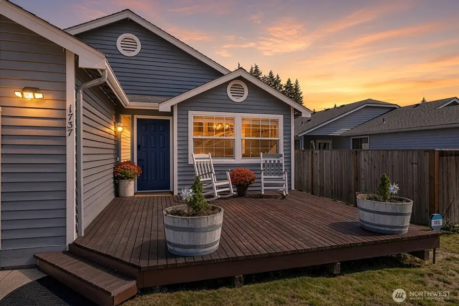 1737 W 15th St, Port Angeles, WA 98363 - #2