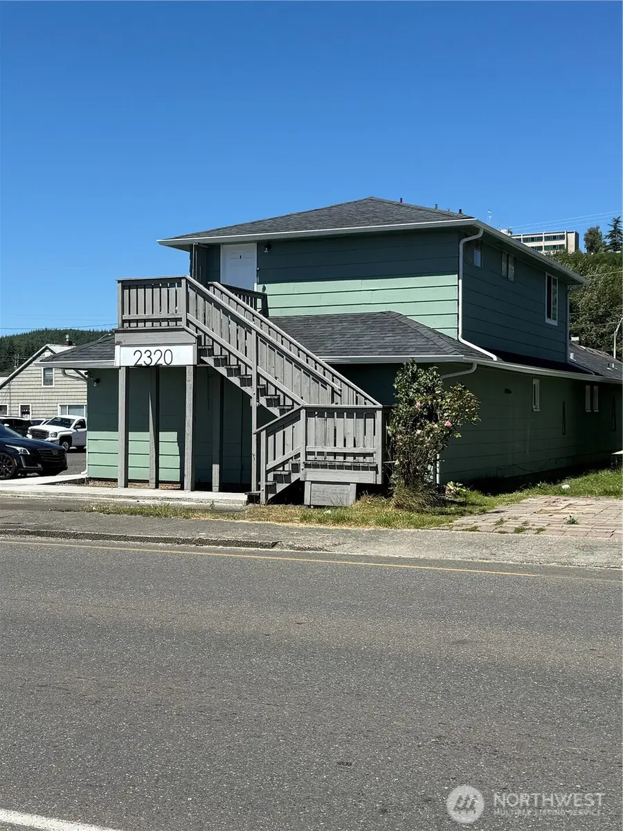 2320 Simpson Avenue, Aberdeen, WA 98520 - #3