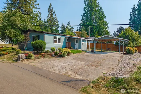 10029 Whitecap Drive Nw, Olympia, WA 98502