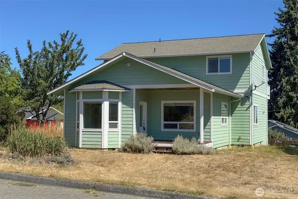 1031 W 14th Street, Port Angeles, WA 98363