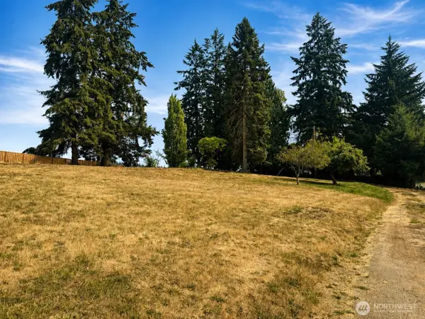 9011 NW 82nd Avenue Nw, Gig Harbor, WA 98332