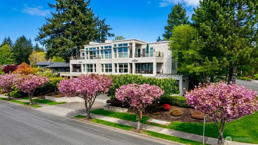 101 99th Avenue Ne #101, Bellevue, WA 98004 - #2
