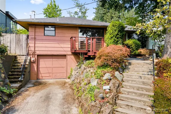 4215 51st Avenue S, Seattle, WA 98118
