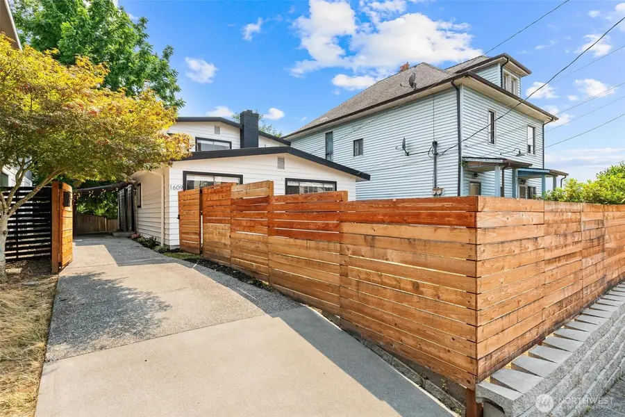 1609 E Alder Street, Seattle, WA 98122 - #2