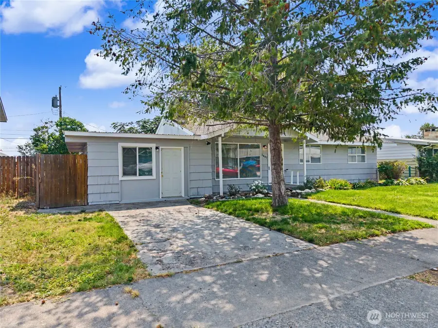 2607 W Texas Street, Moses Lake, WA 98837 - #3