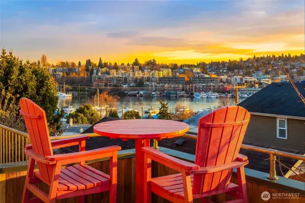 2117 N 36th Street, Seattle, WA 98103