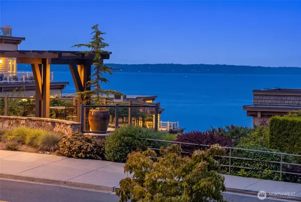 50 Pine Street #310, Edmonds, WA 98020