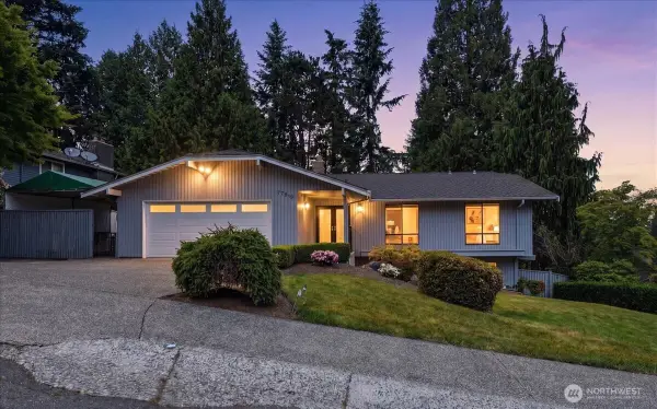 17816 NE 12th Street, Bellevue, WA 98008