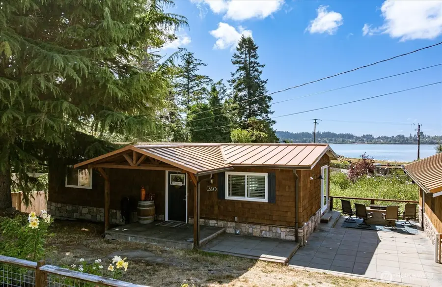 854 Burroughs Avenue, Oak Harbor, WA 98277 - #2