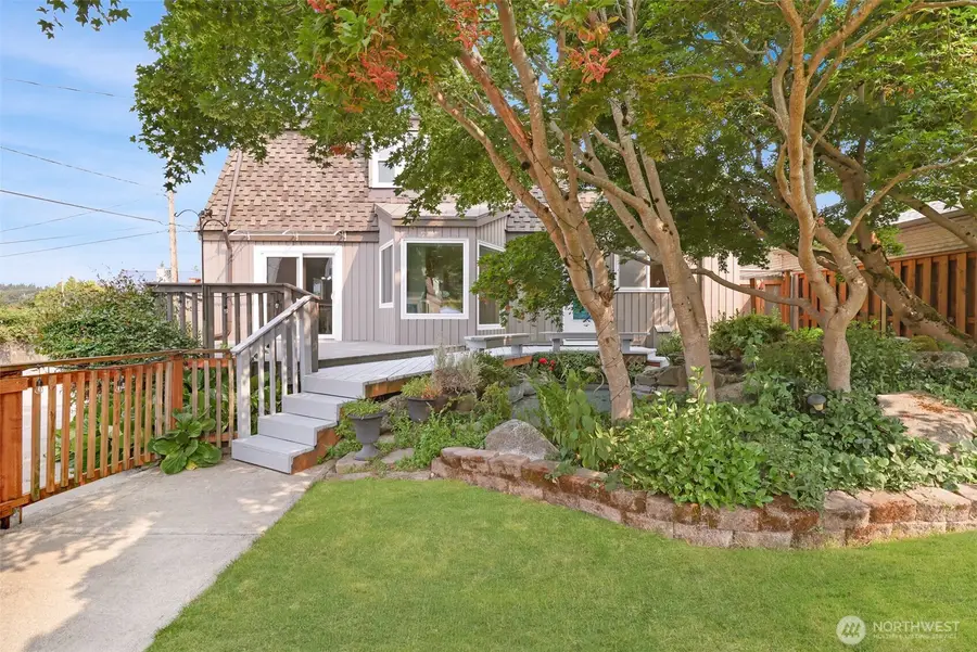 917 S 222nd Street, Des Moines, WA 98198 - #3