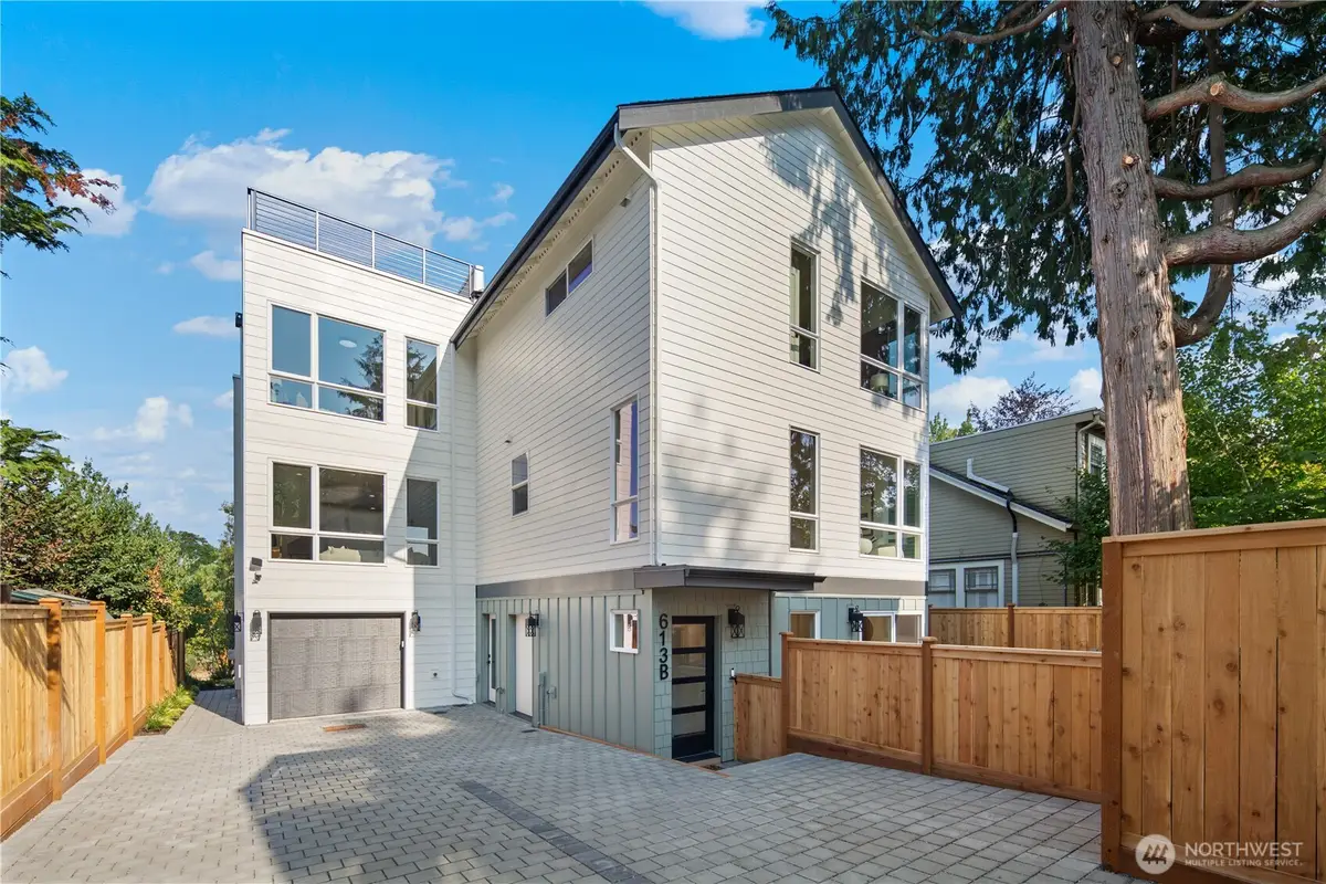 613 18th Avenue E, Seattle, WA 98112 - #1