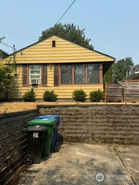 3210 S Washington Street, Seattle, WA 98144