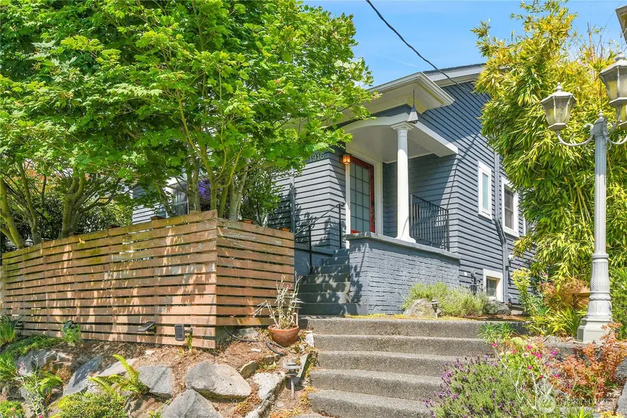 1916 11th Avenue W, Seattle, WA 98119 - #2
