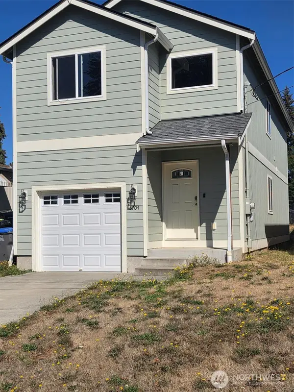 3704 W F Street, Bremerton, WA 98312
