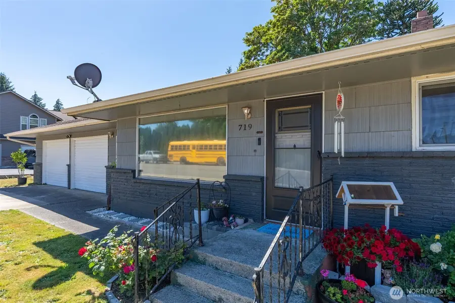 719 2nd Ave Ne, Napavine, WA 98565 - #3