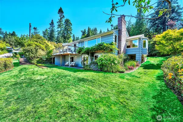 18516 Soundview Place, Edmonds, WA 98020