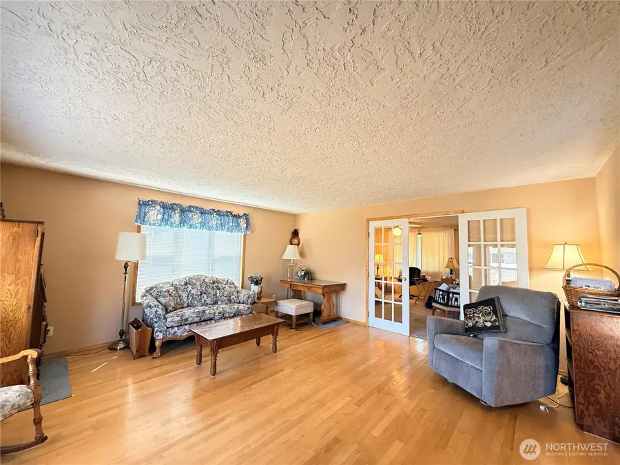 115 Holly Park Street, Longview, WA 98632 - #3