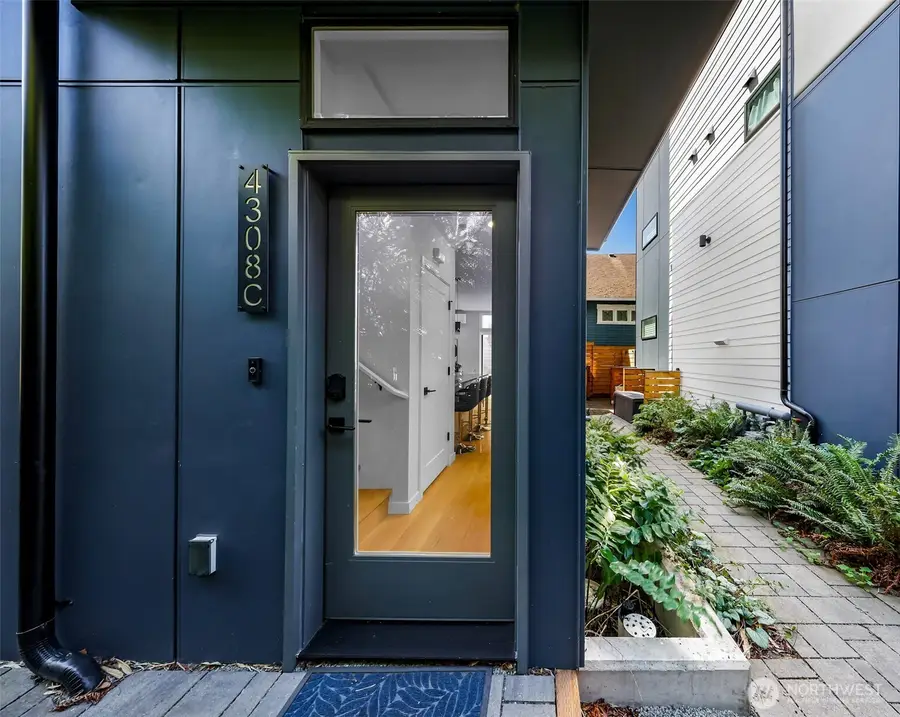 4308 Wallingford Avenue N #C, Seattle, WA 98103 - #3
