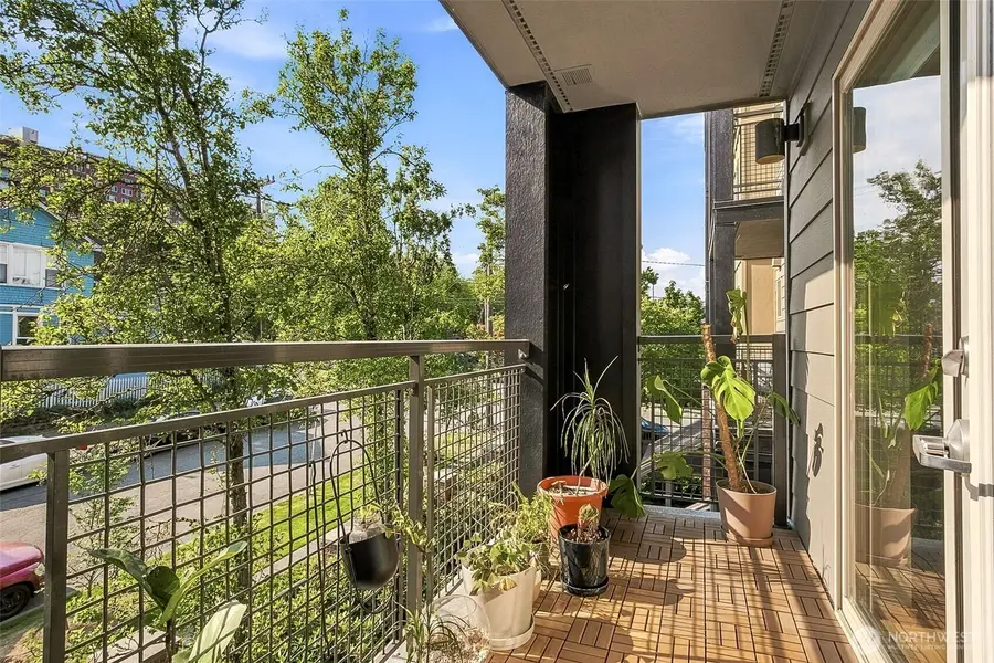 412 11th Avenue #303, Seattle, WA 98122 - #2