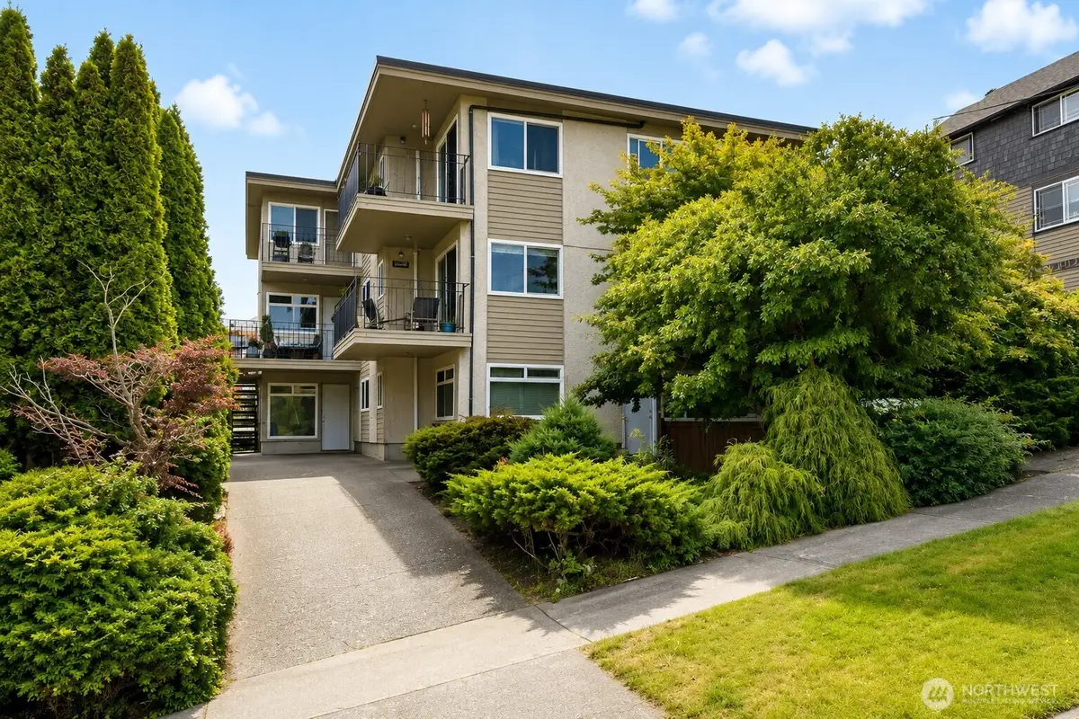 2707 W Jameson Street, Seattle, WA 98199 - #1