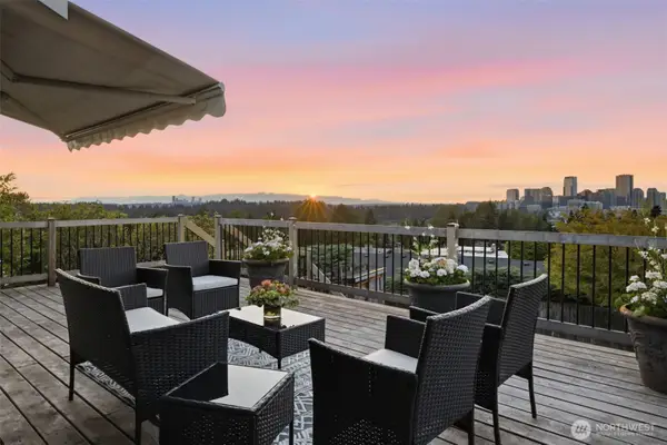12168 SE 17th Place, Bellevue, WA 98005