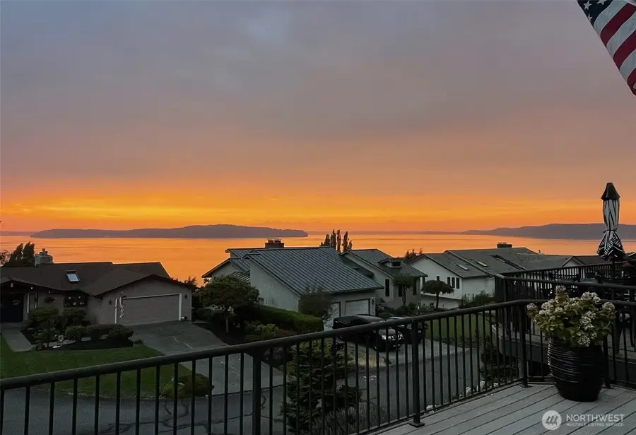 101 Chinook Lane, Steilacoom, WA 98388 - #3