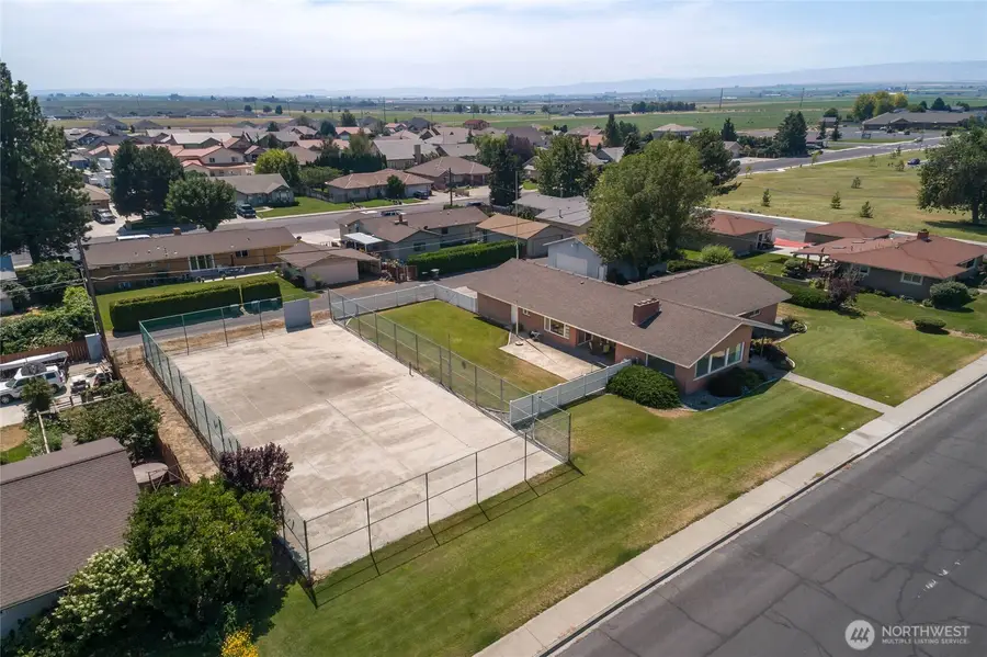 742 SW I Street Sw, Quincy, WA 98848 - #2