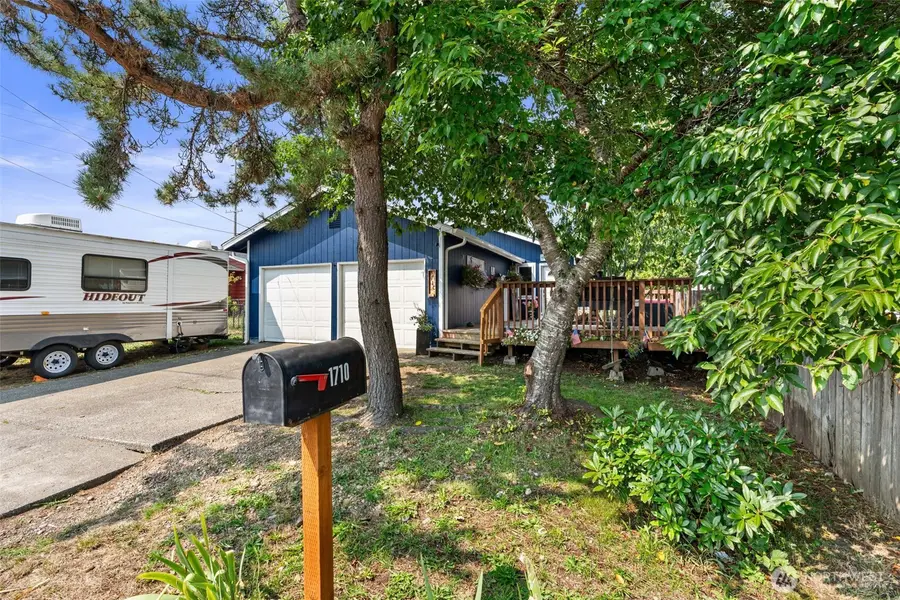 1710 W Young Street, Elma, WA 98541 - #3