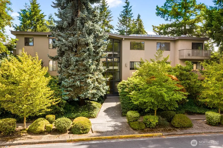 9901 NE 4th Street #1, Bellevue, WA 98004 - #2