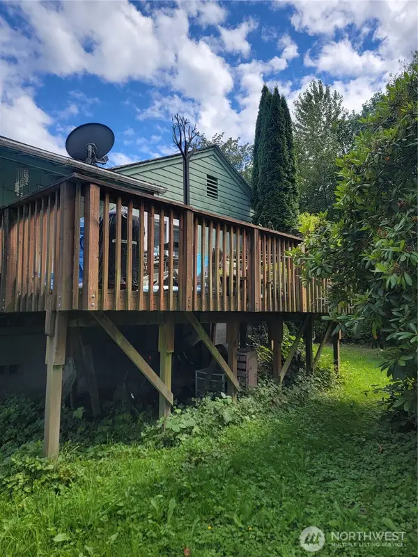 239 Water Street, Hamilton, WA 98255