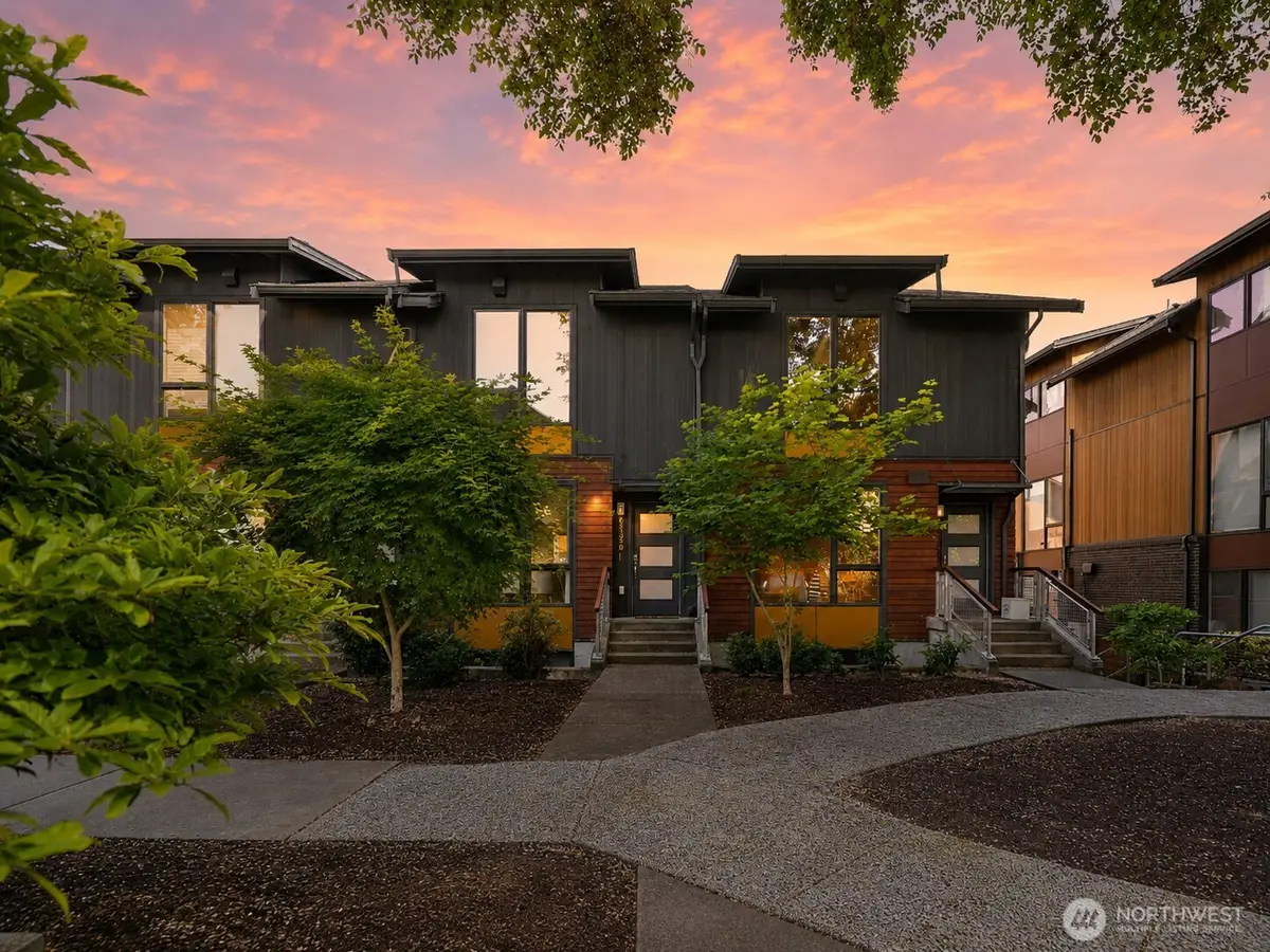 6535 34th Avenue Ne #B, Seattle, WA 98115 - #1