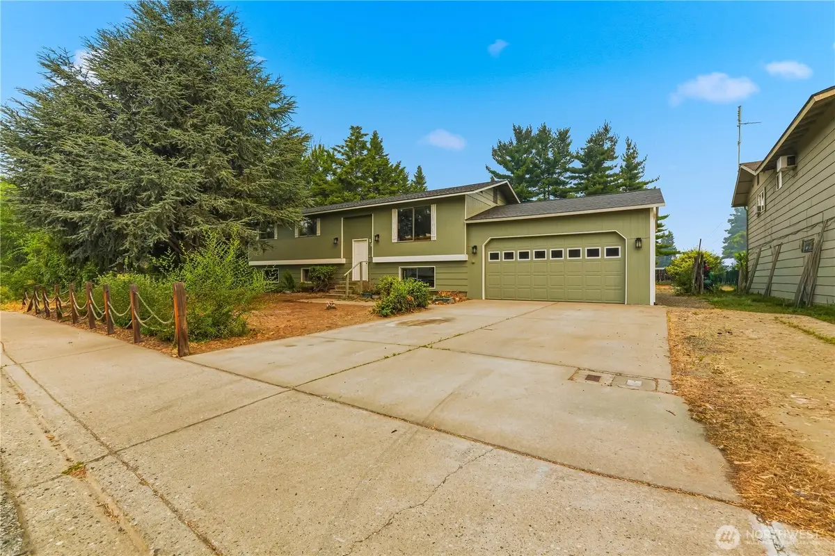 105 Eastridge Drive, East Wenatchee, WA 98802 - #1