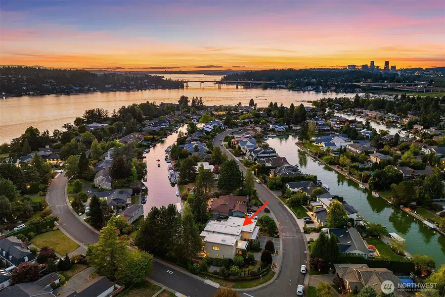 2 Crescent Key Se, Bellevue, WA 98006 - #2