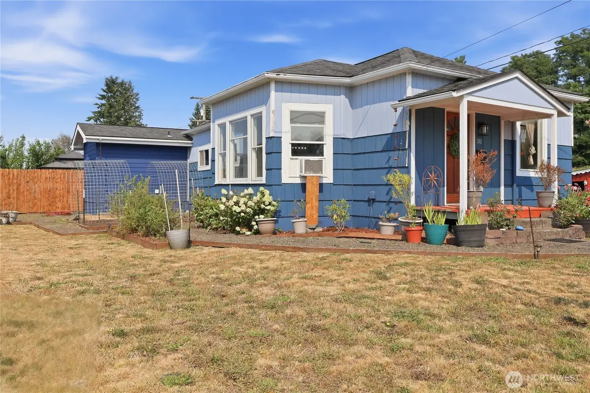 203 S Academy Street, Montesano, WA 98563 - #1