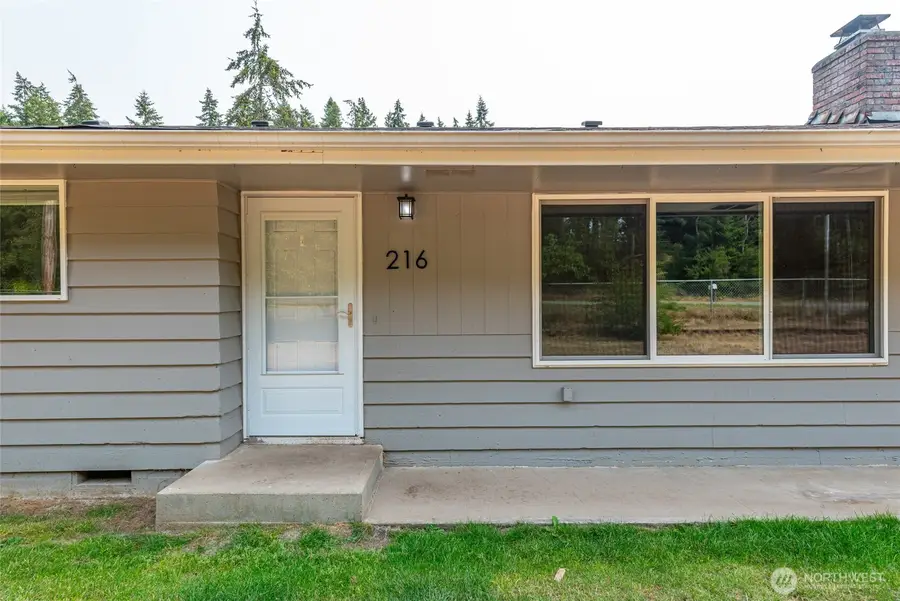 216 E Sleeper Road, Oak Harbor, WA 98277 - #3