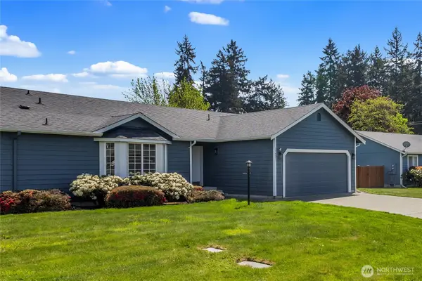 15421 8th Avenue Ct E, Tacoma, WA 98445
