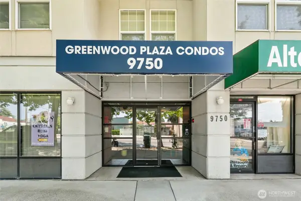 9750 Greenwood Avenue N #203, Seattle, WA 98103