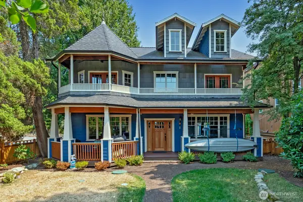 9556 Phinney Avenue N, Seattle, WA 98103