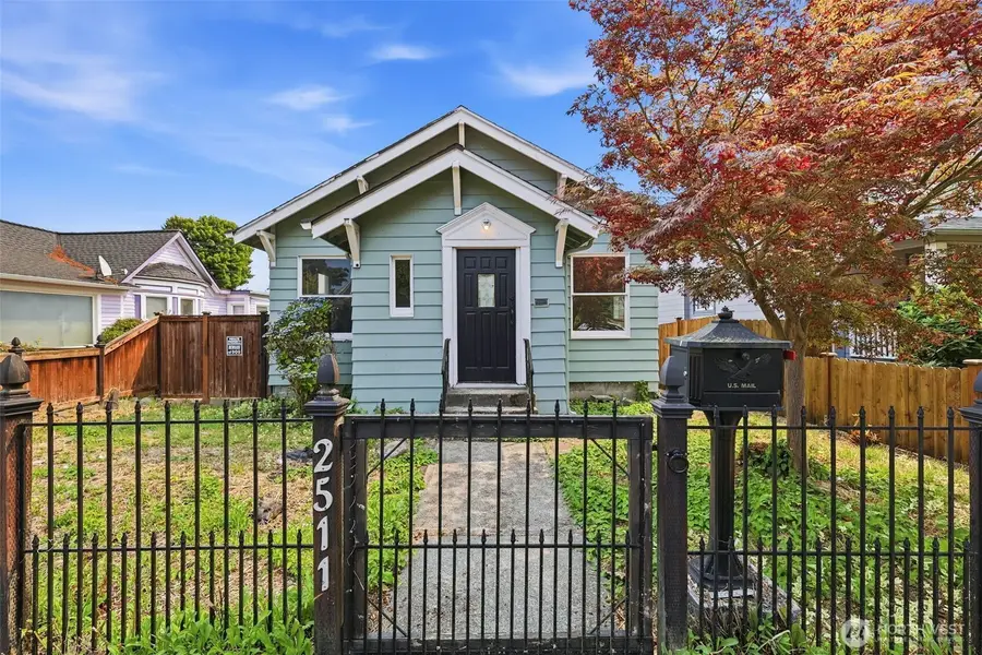 2511 Maple Street, Everett, WA 98201 - #2